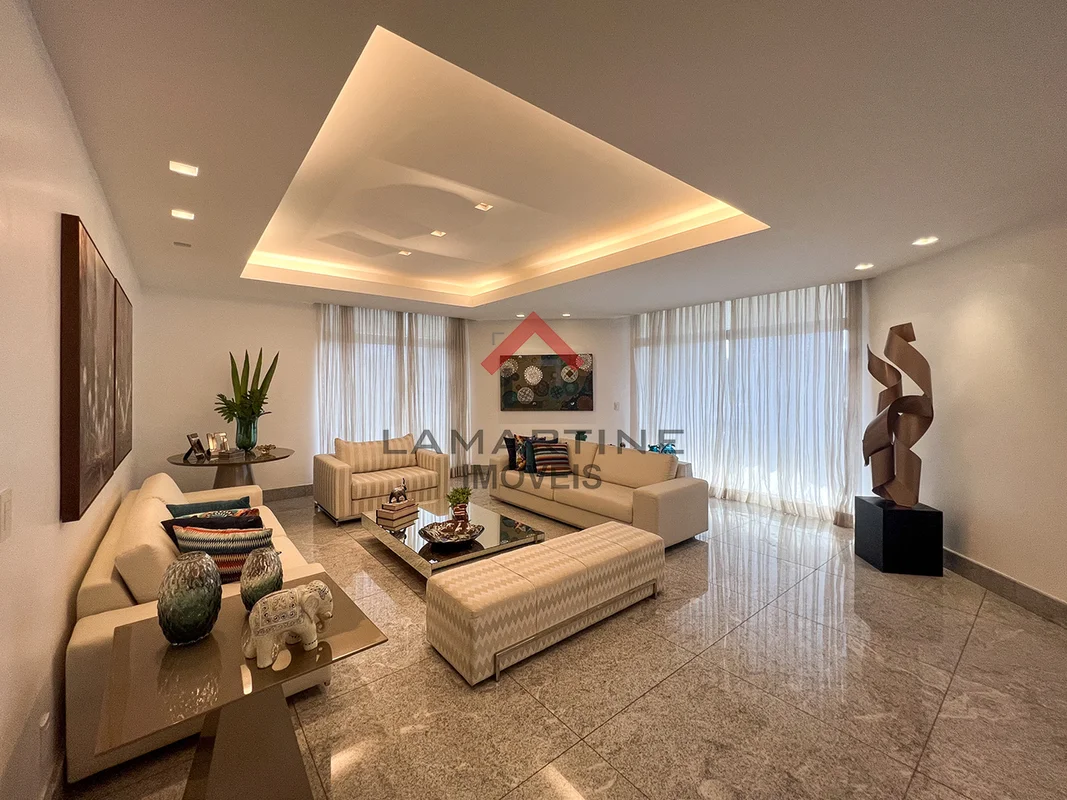 MARAVILHOSO APARTAMENTO LINEAR COM 440m2 DE ÁREA ÚTIL, VAZADO E TODO AVARANDADO ...