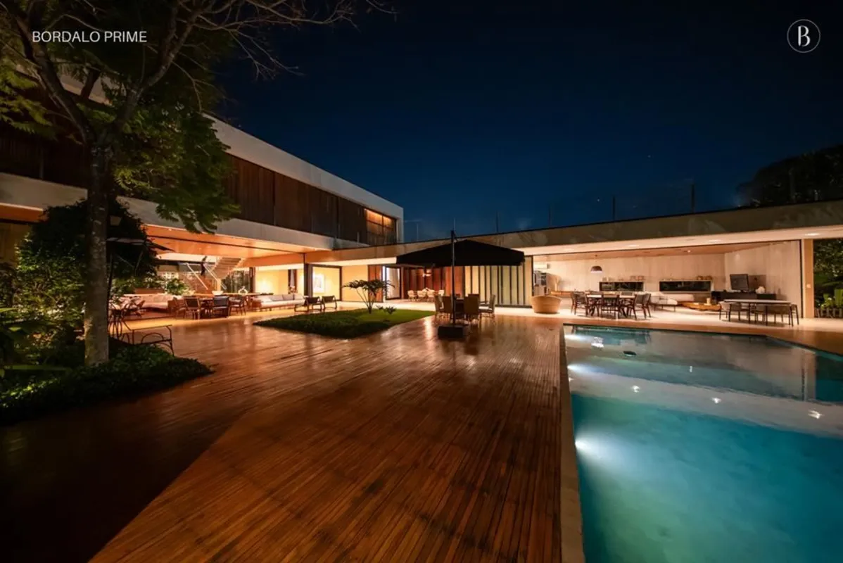 VILLA152233 - Última atualização: 03/06/26 23:31Casa exclusiva à venda - SHIS QI...