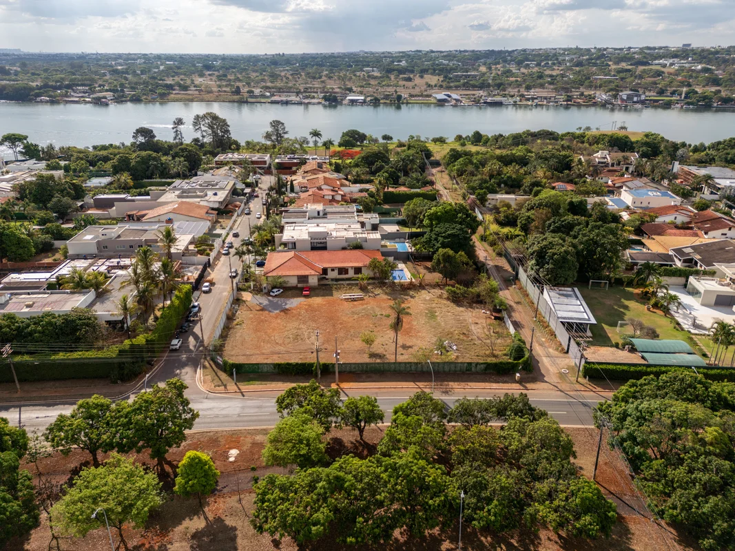 Terreno à venda na SHIS QL 10 – Lago Sul, BrasíliaTerreno com 1.312,50 m² de áre...