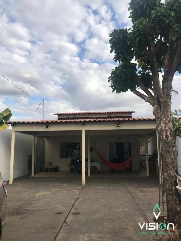 Venda em Vicente Pires, rua 5Sobrado com 350m² de Lote:- 6 Quartos, sendo 2 Suít...