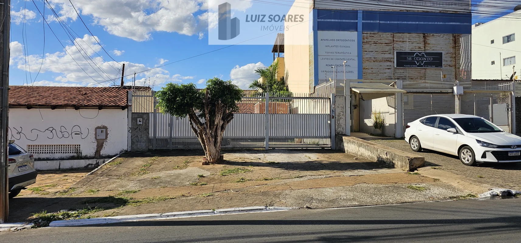 VENHA MONTAR O SEU NEGÓCIO OU MORAR NO CENTRO DE TAGUATINGAQNB 01 EM FRENTE AO B...