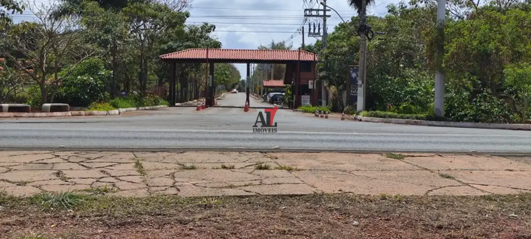 VENDE-SE EXCELENTE CHÁCARA NO NÚCLEO RURAL EULER PARANHOS - PARANOÁ/DFÁrea total...