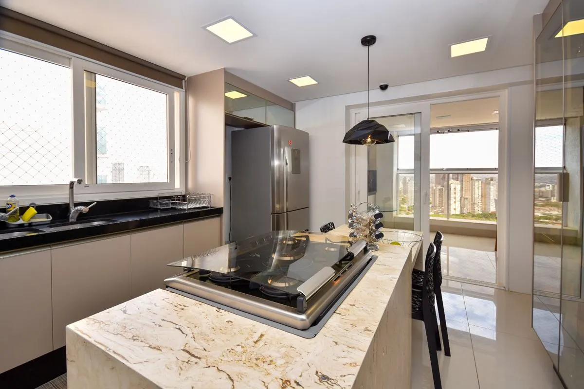 APARTAMENTO NA RICARDO PARANHOS - 265m2ANDAR ALTONASCENTE MOBILIADO 2 ESCANINHOS...