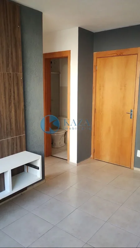 O apartamento fica no bem localizado condomínio Bello Solare, próximo ao comérci...
