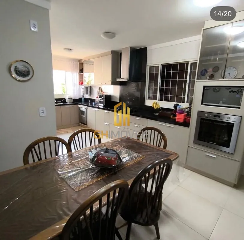 CA1836Casa 5 quartos no Parque Acalanto - Goiânia, com 554m² de área total e 393...