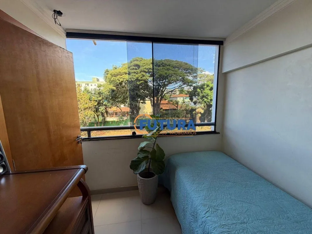 A FUTURA NEGÓCIOS IMOBILIÁRIOS disponibiliza para VENDA:Excelente apartamento re...