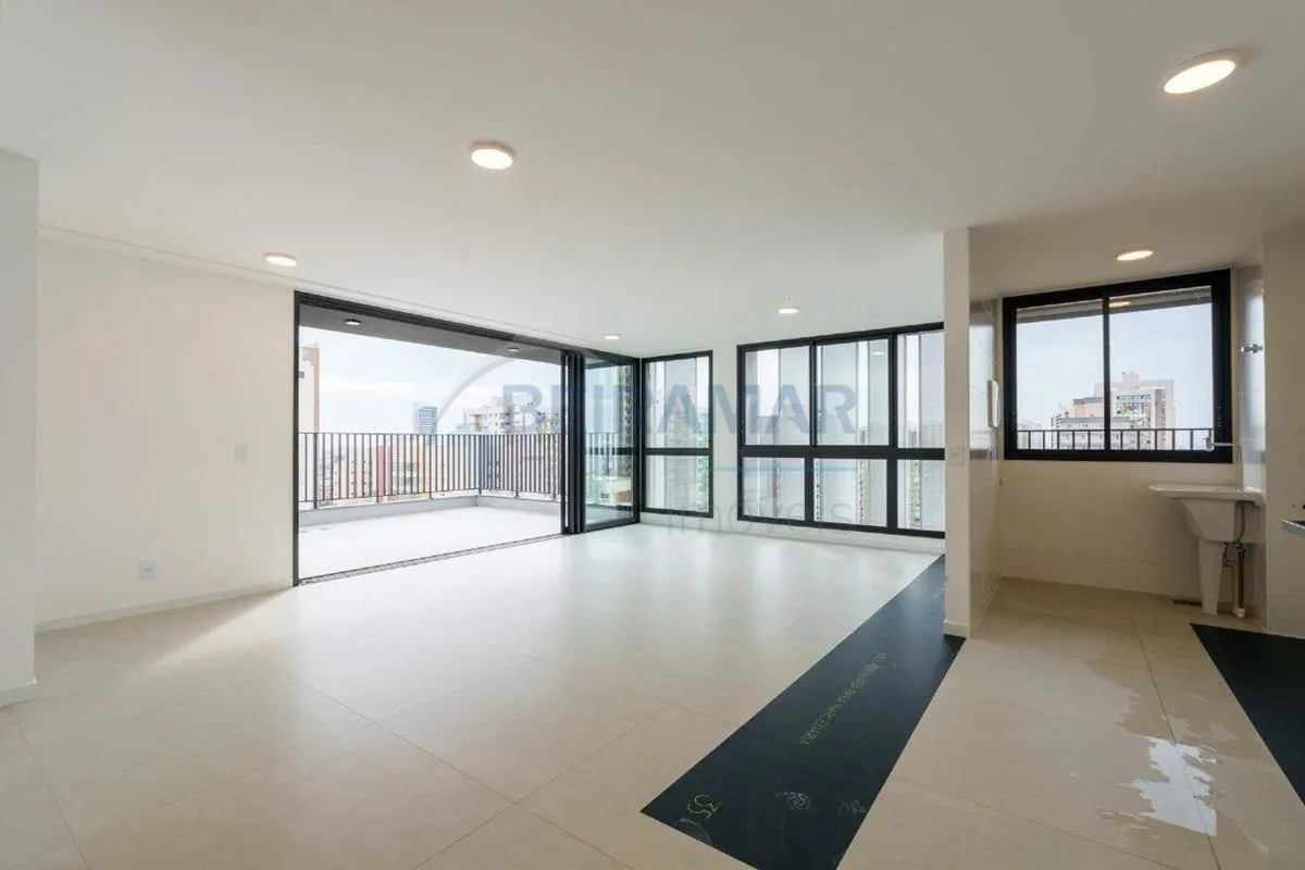Cobertura Perpendicular de 2 Suítes com Lavabo, Terraço Amplo e Vista Impecável ...