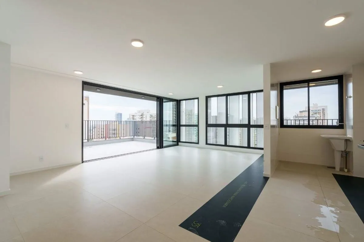Cobertura Perpendicular de 2 Suítes com Lavabo, Terraço Amplo e Vista Impecável ...