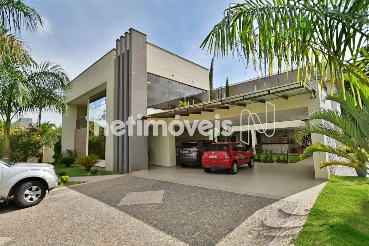 Mansão à venda – Park Way | Quadra 05 Apresentamos a você esta residência espeta...