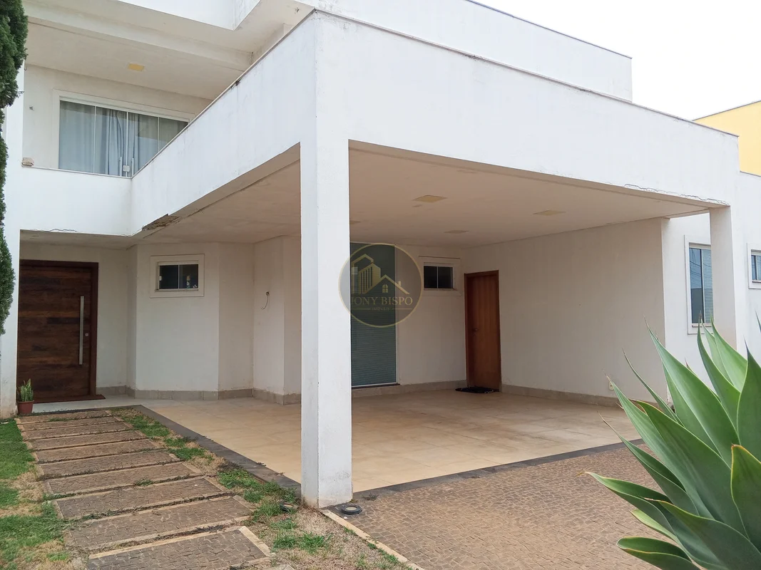 Excelente casa Sobrado dentro de um Condomínio com toda infra estrutura, seguran...