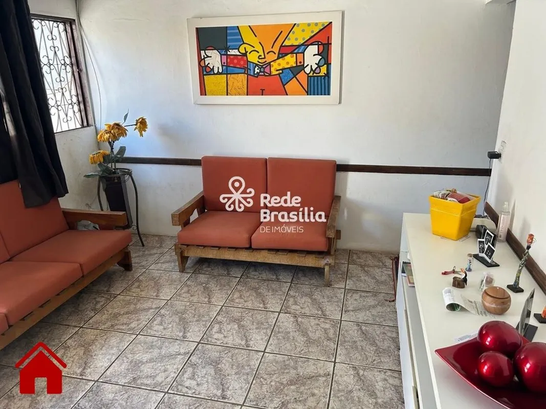 QE 21 | Casa Térrea - Guará II.Casa térrea de 3 quartos, ideal para quem busca c...