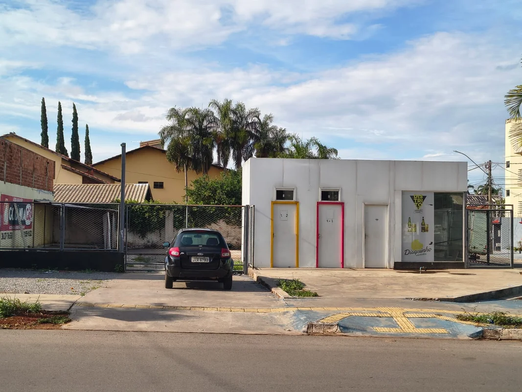 Aluga ponto comercial/lote, bem localizado, 403 M². Setor Sudoeste, Goiânia-GO- ...