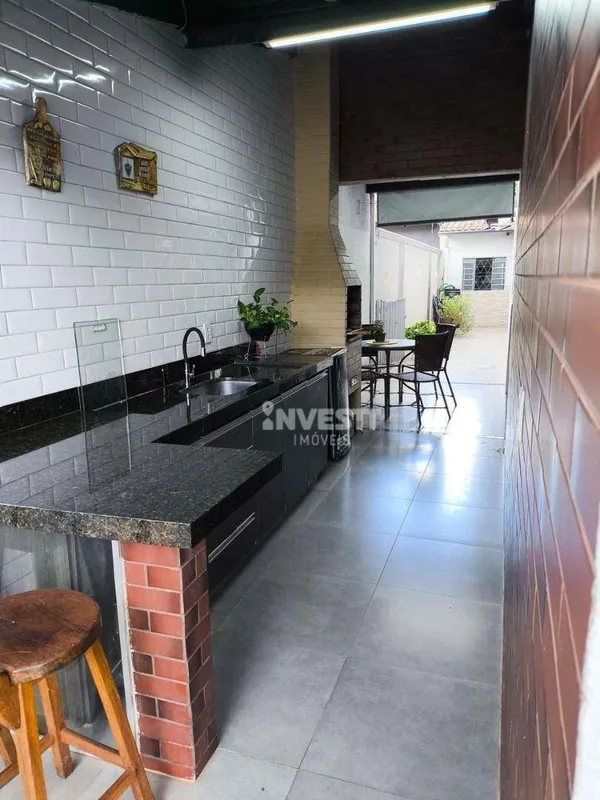 Casa à Venda no Parque Anhanguera Conforto, Lazer e Sofisticação!LOCALIZAÇÃO: En...