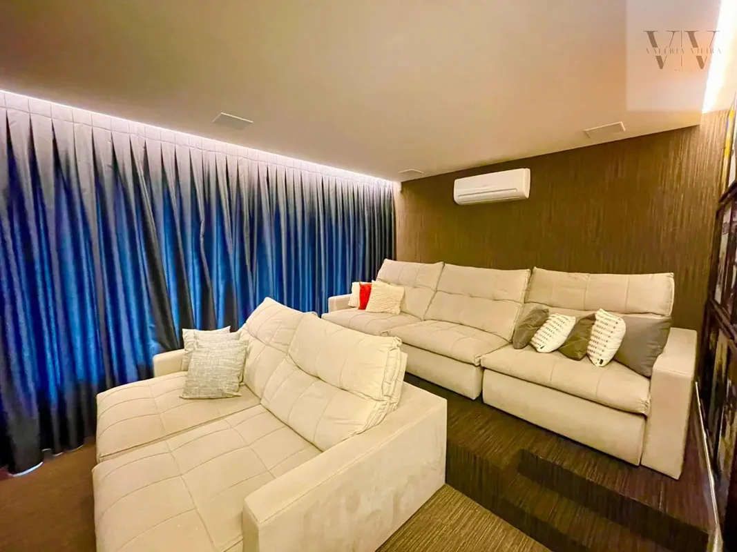 Excelente oportunidade no Lago Sul! Casa sobrado mobiliada, localizada na SHIS Q...