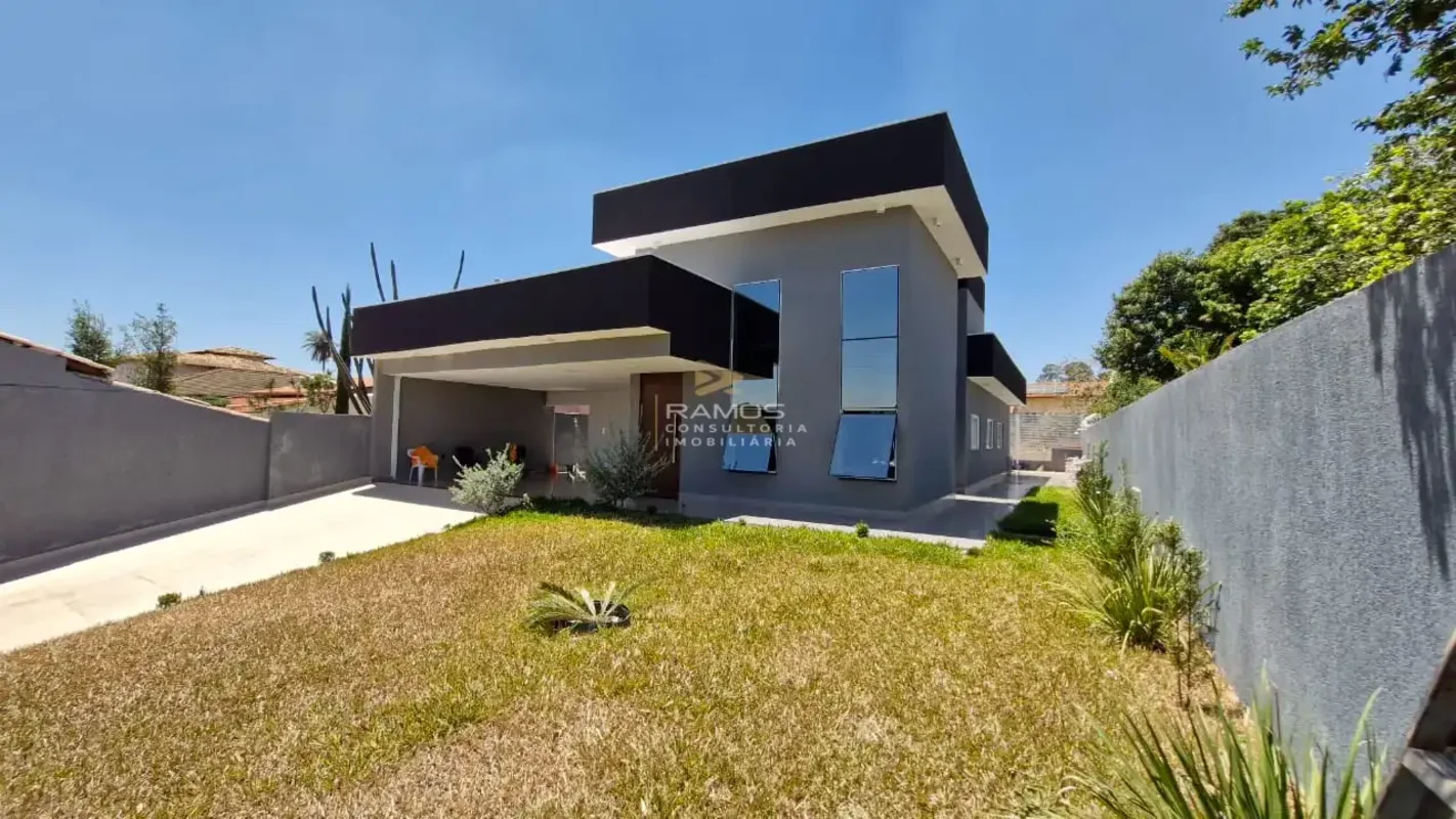 Casa Nova e Moderna à Venda na Quadra 06 de Sobradinho!Perfeita para quem busca ...