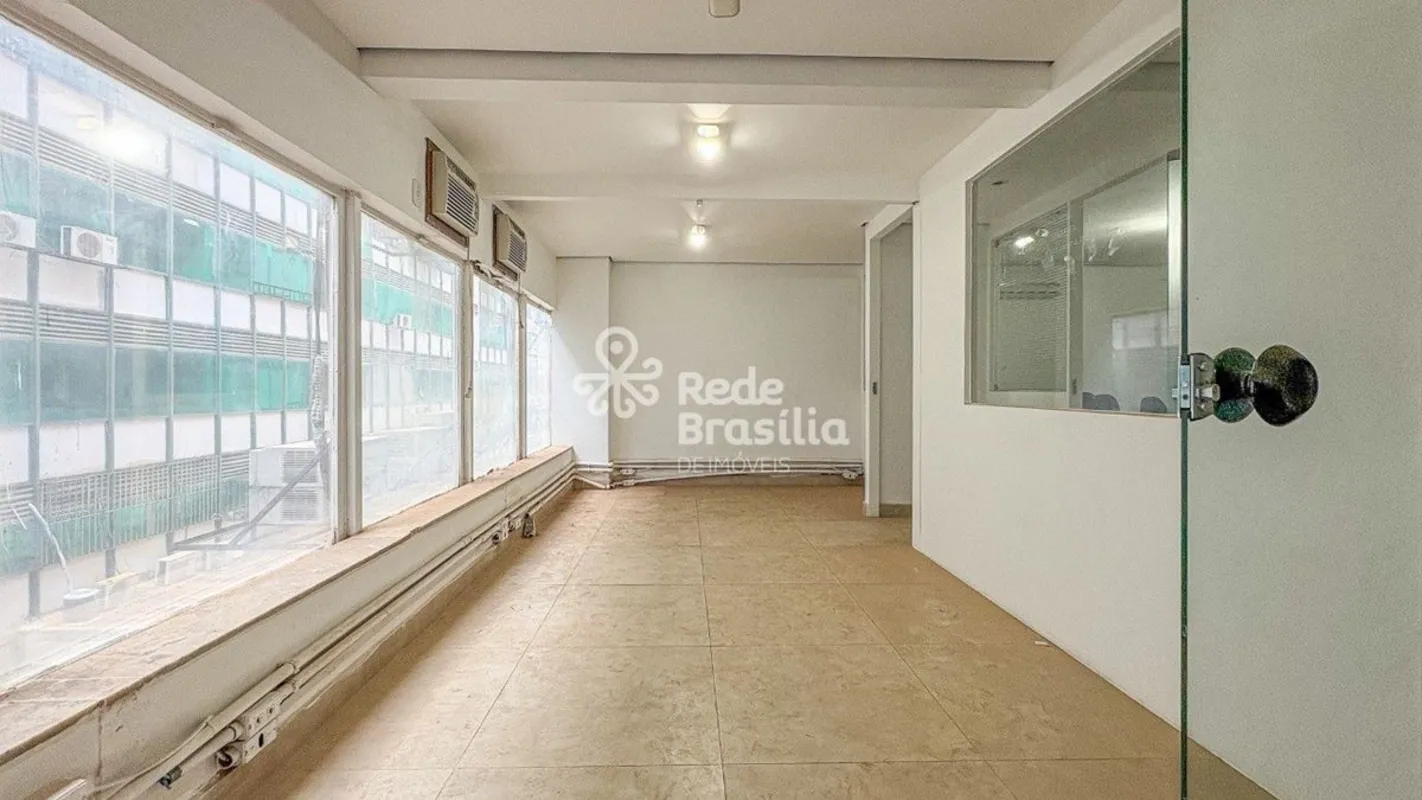 Excelente oportunidade para o seu negócio no coração de Brasília!Conjunto comerc...