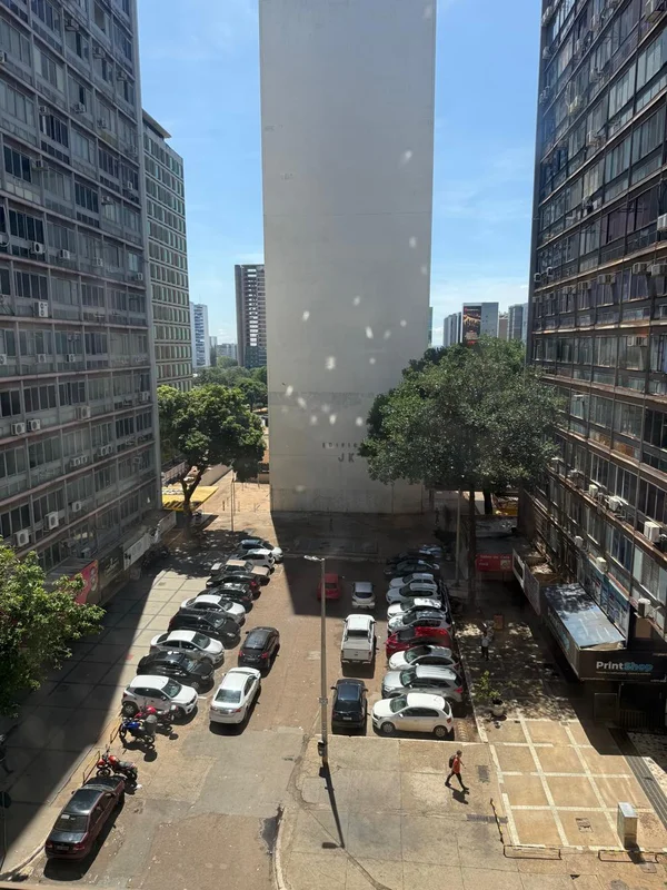 Sala padrão à venda na melhor localização da ASA SUL, Brasília. Com vista livre,...