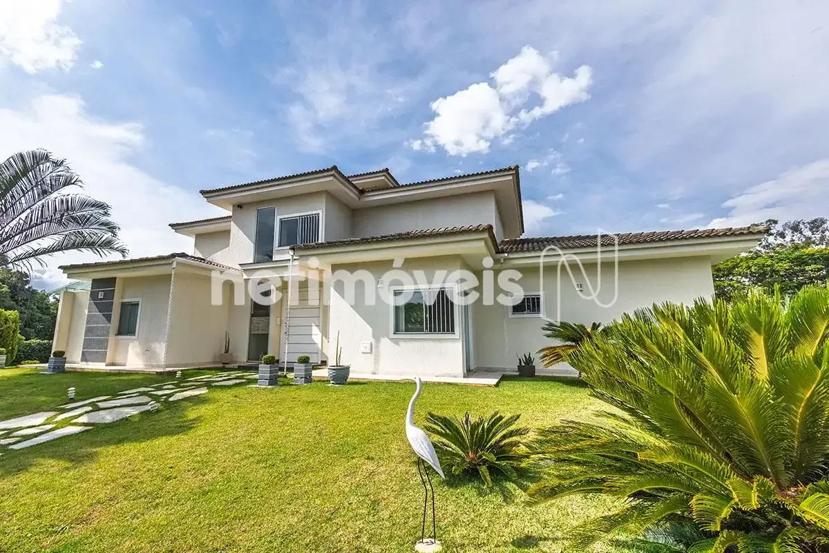 Casa na SMPW Quadra 21, em condomínio fechado, com 590m² de área construída em u...