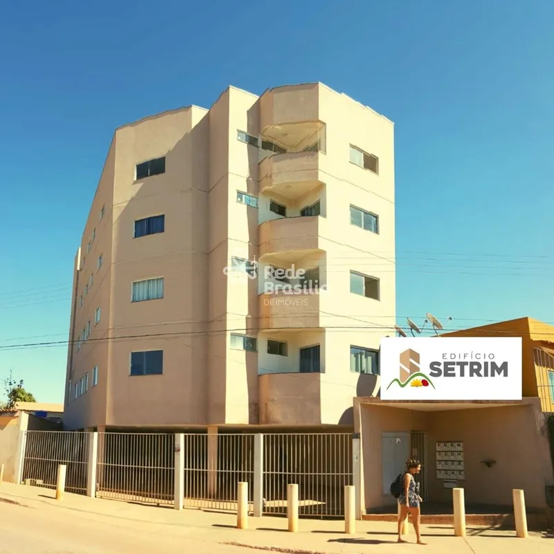 Apresentamos um excelente prédio residencial à venda, localizado em uma região e...