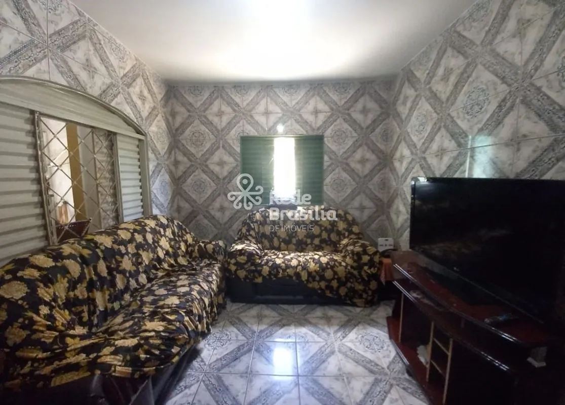 Quadra 11 do Conjunto H do Setor SulCasa com Lote vazado de ampla metragem- 3 Qu...