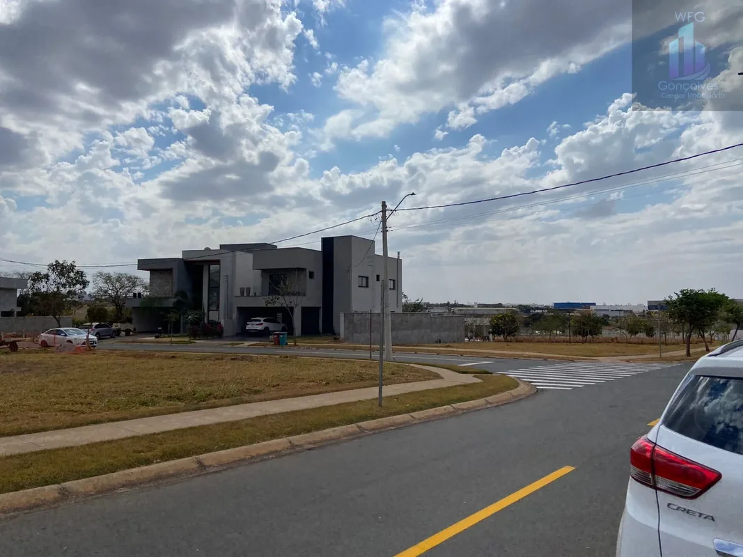 Lote à Venda – Condomínio Park Ville Jacarandá / Aparecida de GoiâniaDestaques d...