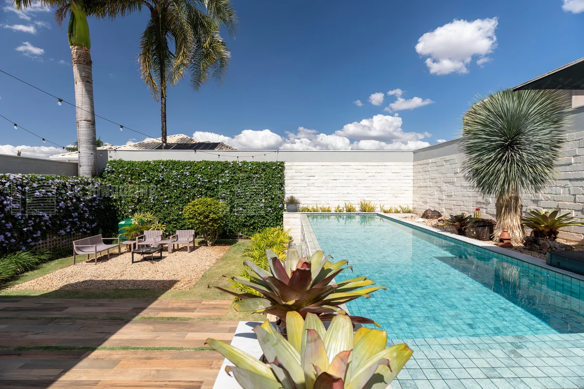 Casa Reformada na Av. Vereda da Cruz | 3 suítes | 780m² | Vereda da CruzCasa de ...