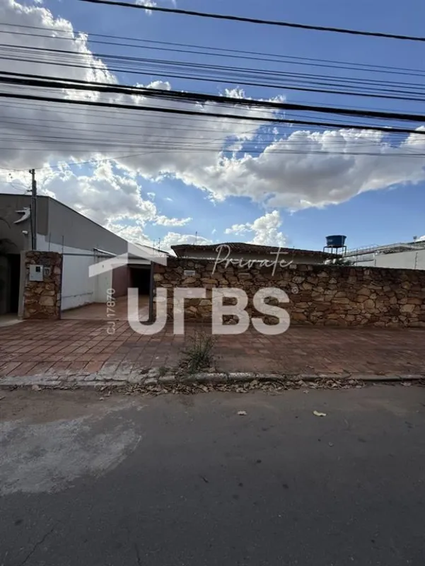 COD U-0028407 - Casa à venda no Setor SulSão 549 m² de terreno, com um lote ampl...
