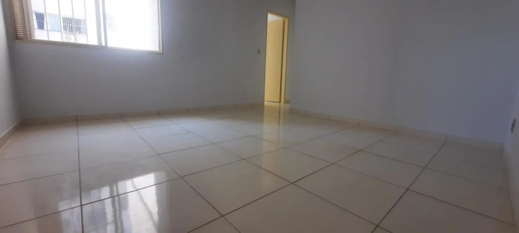EXCELENTE APARTAMENTO PARA LOCAÇÃO ? 3 QUARTOSApartamento espaçoso e bem localiz...