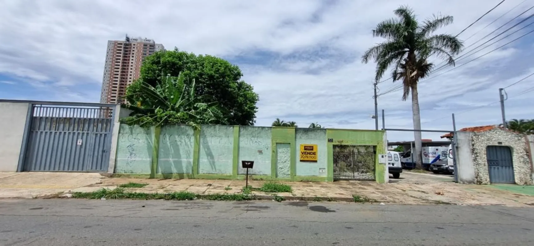 Lote Rua T 32 Setor Bueno próximo as Av. T6 e T2 atrás da TERMOESTE.Terreno mura...