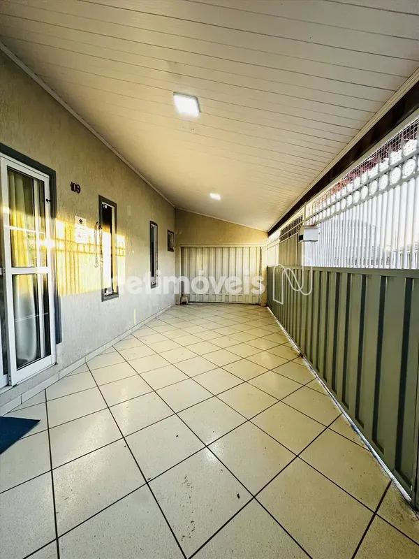 IMÓVEL: Ótima Casa térrea, com 144 m² de área útil em um lote de 144 m² Sala esp...