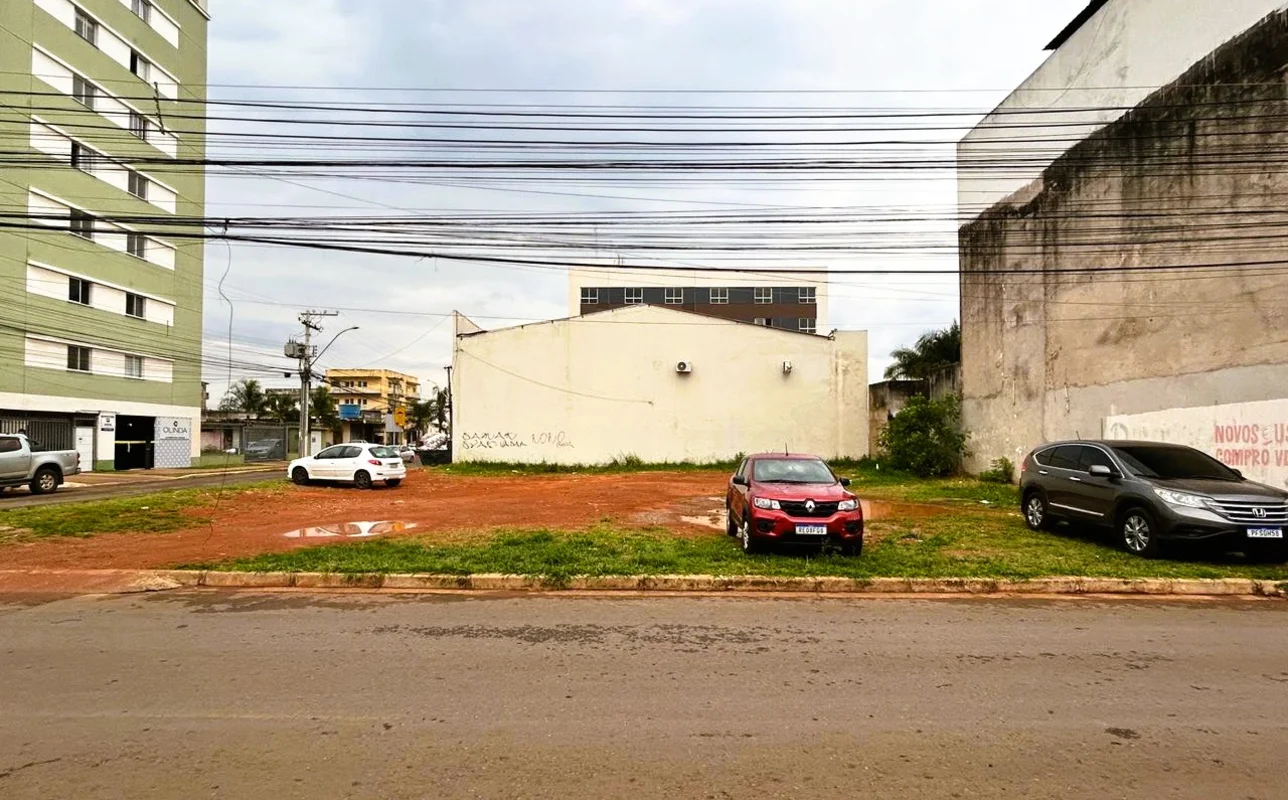 *Lote com alto potencial construtivo ao lado do metrô Estação Furnas – Samambaia...