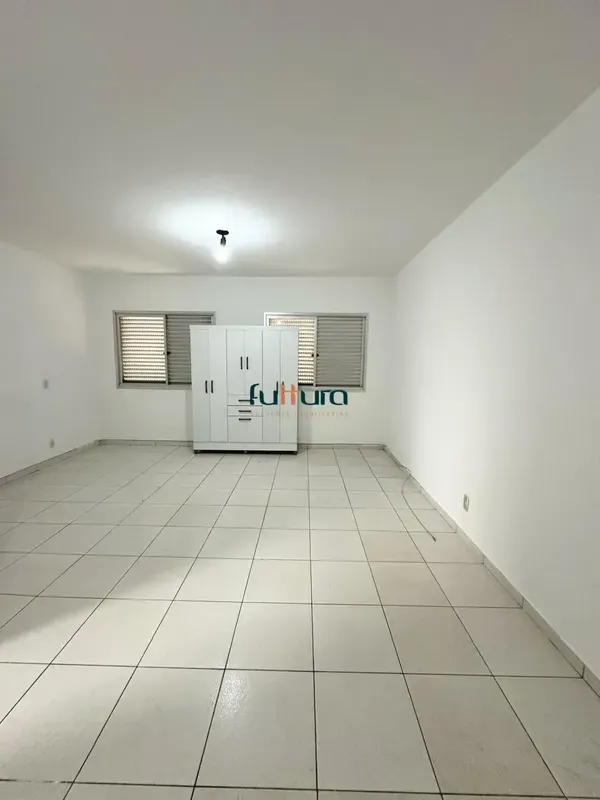  Kitnet para Alugar Localização Privilegiada! Avenida T-11Espaçosa kitnet com 36...