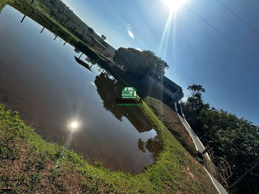 Chácara em Planalmira- 21 mil metros - Escriturada- Rica em água- 4 km de estrad...