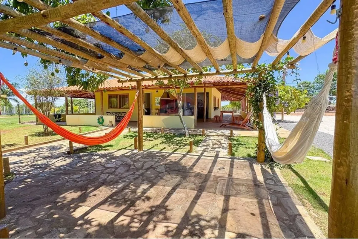 CASA DE ALTO PADRÃO COM 4 SUÍTES, PISCINA AQUECIDA E LAZER COMPLETO NO CONDOMÍNI...