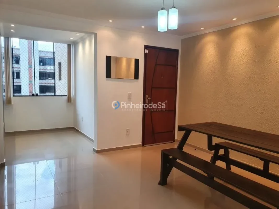 PINHEIRO DE SÁ by EXP REALTY, VENDE:Apartamento reformado e vazado - 2 Quartos c...