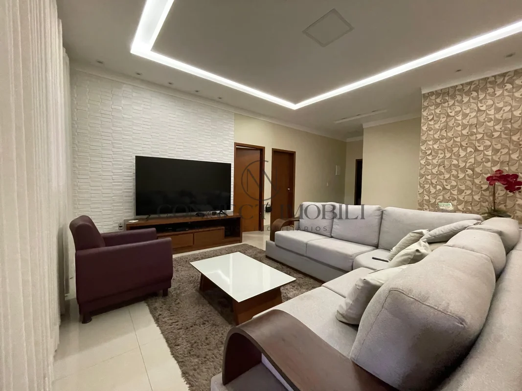 CASA TÉRREA À VENDA | QNL 7Taguatinga NorteDescubra o conforto e segurança de mo...