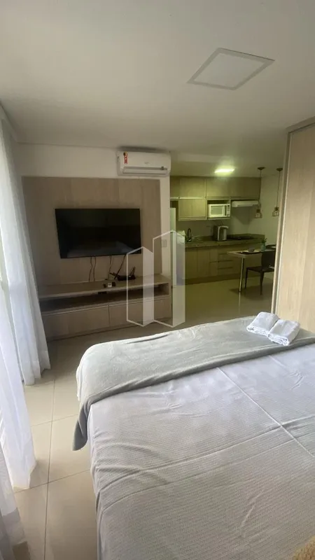 The Expression - Setor BuenoFlat com um quarto suíte, equipado com armário, TV, ...