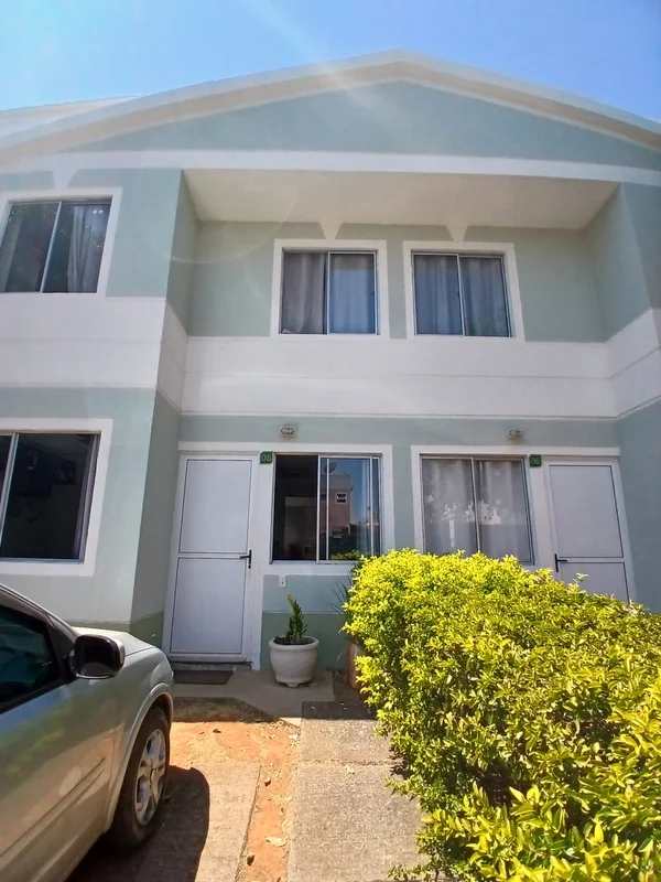 Vendo casa no Jardins Mangueiral.Excelente casa, reformada, com 3 quartos, sendo...
