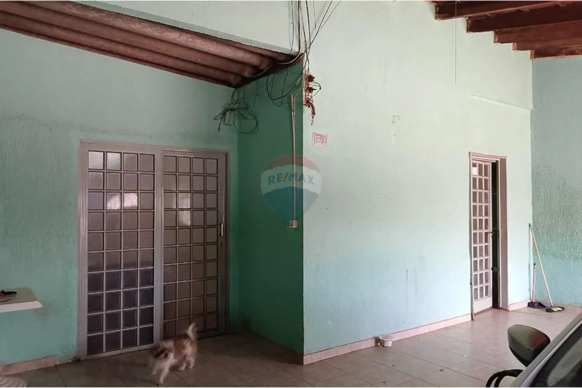 Casa EXCELENTE LOCALIZAÇÃO em Ceilândia Norte - DFSituada na avenida P 1 do P No...