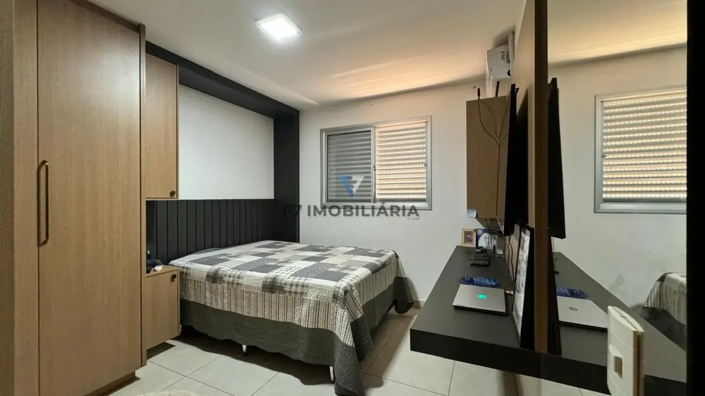 CASA TÉRREA É uma casa com construção em alto padrão, de 5 anos de construção ap...