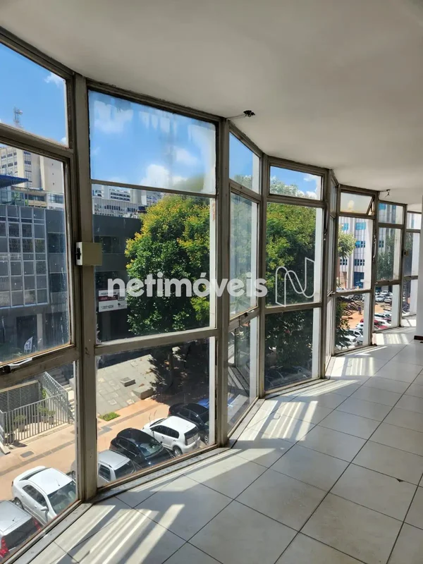 LOCAÇÃO IMPERDÍVEL – SALA COMERCIAL NO CENTRO DE BRASÍLIA!  - Localização privil...