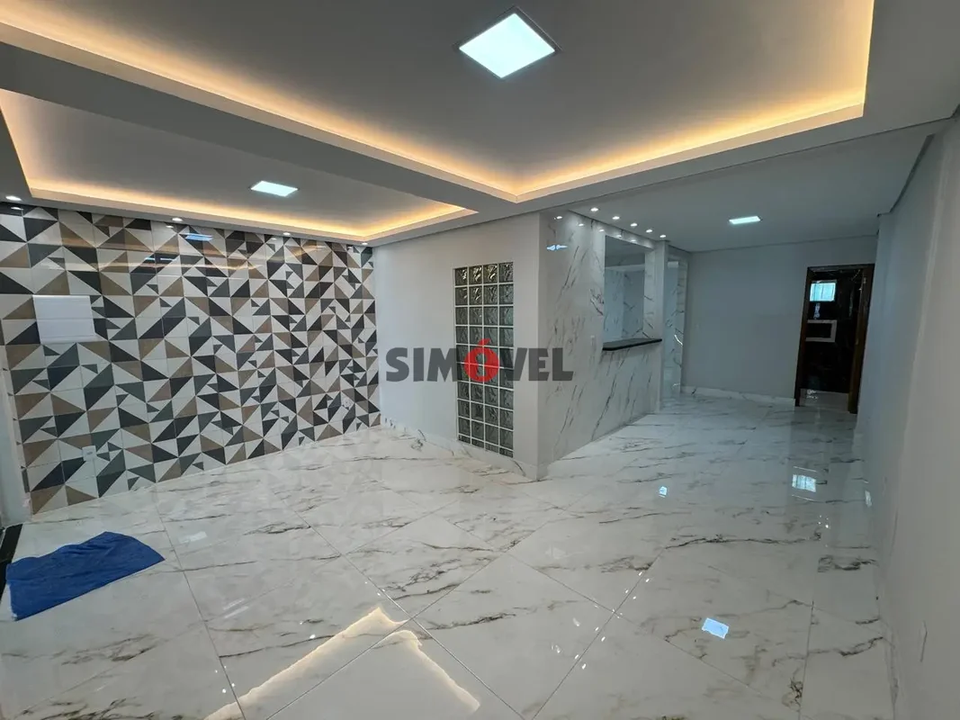 QC 6, Riacho Fundo II, casa reformada de 162m², 3 qtos, suíte - R$ 360.000 - Não...