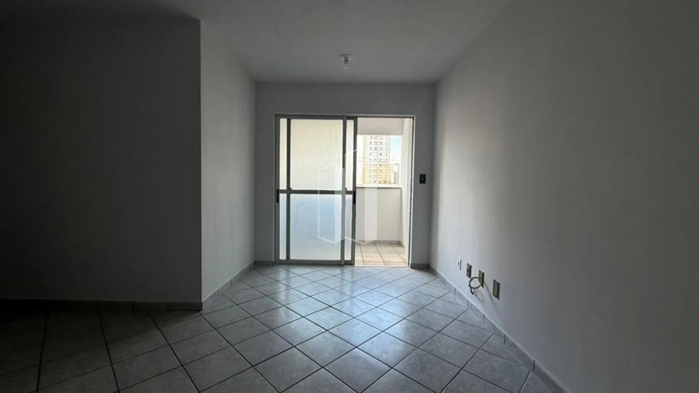 Apartamento próximo ao Flamboyant!Sala para dois ambientes, banheiro social, doi...