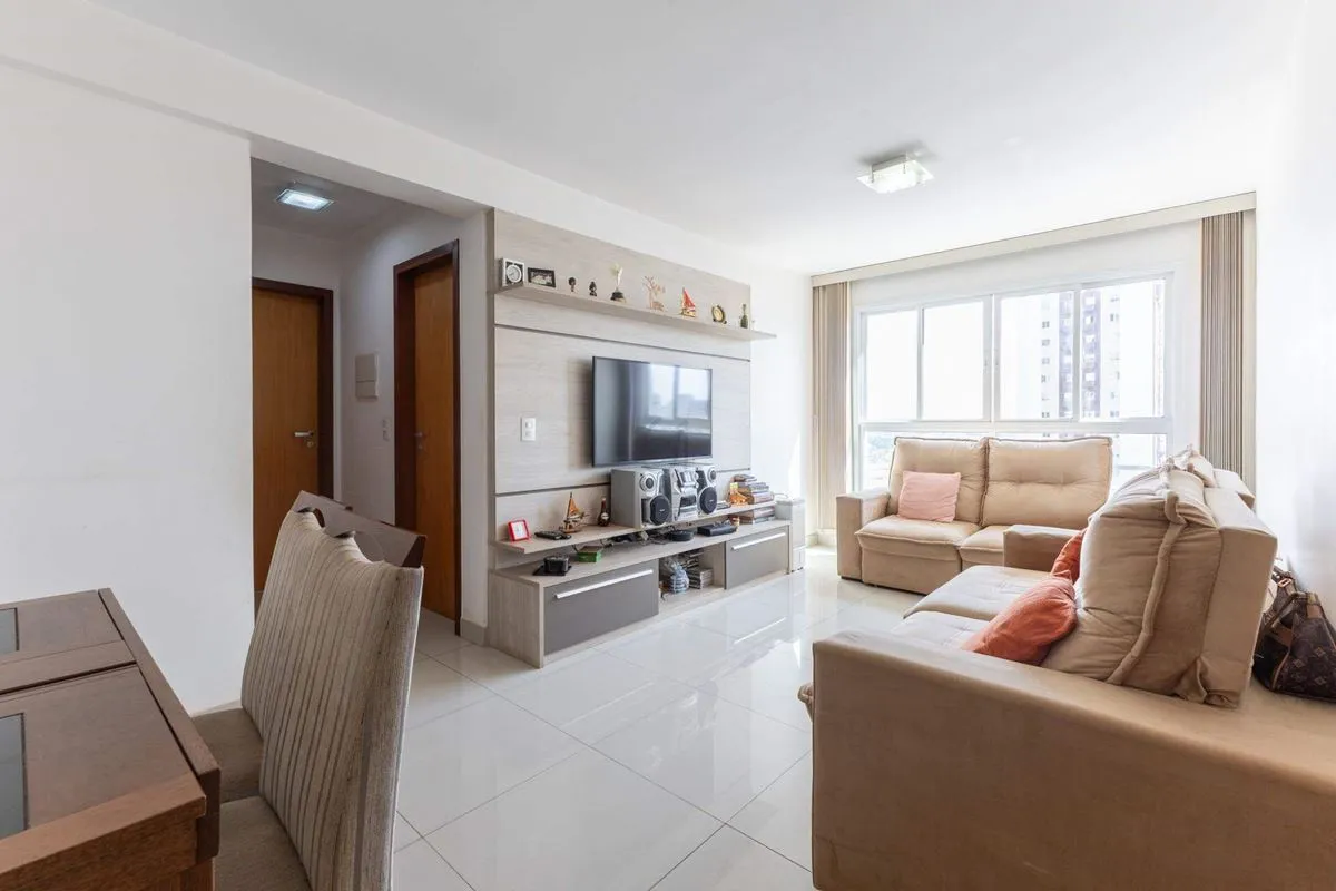 2 Quartos | 1 SUITE I 2 VAGAS | SAN LORENZO Área útil: 67,02 m²2 quartosSala doi...
