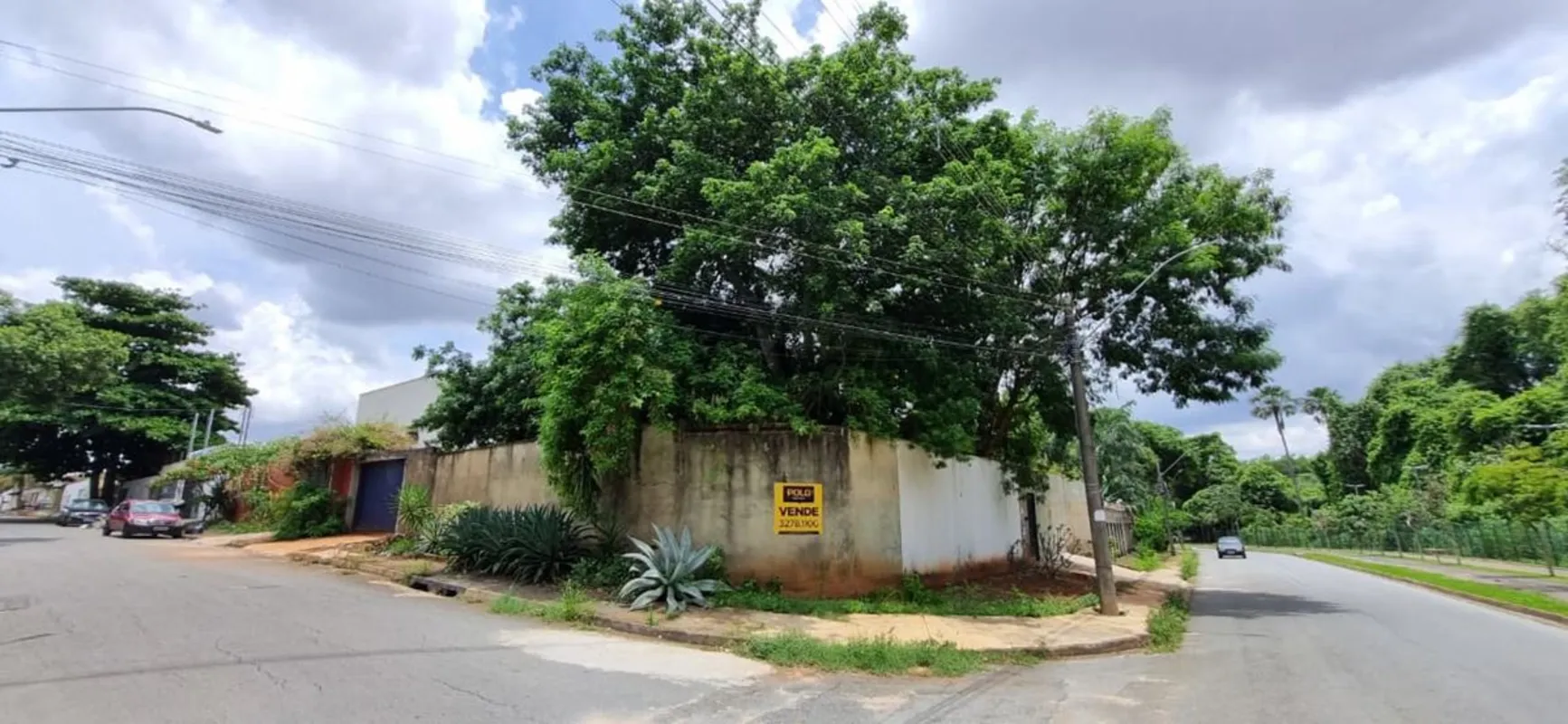 Lote à Venda – Em frente ao Parque MacambiraExcelente oportunidade para construi...