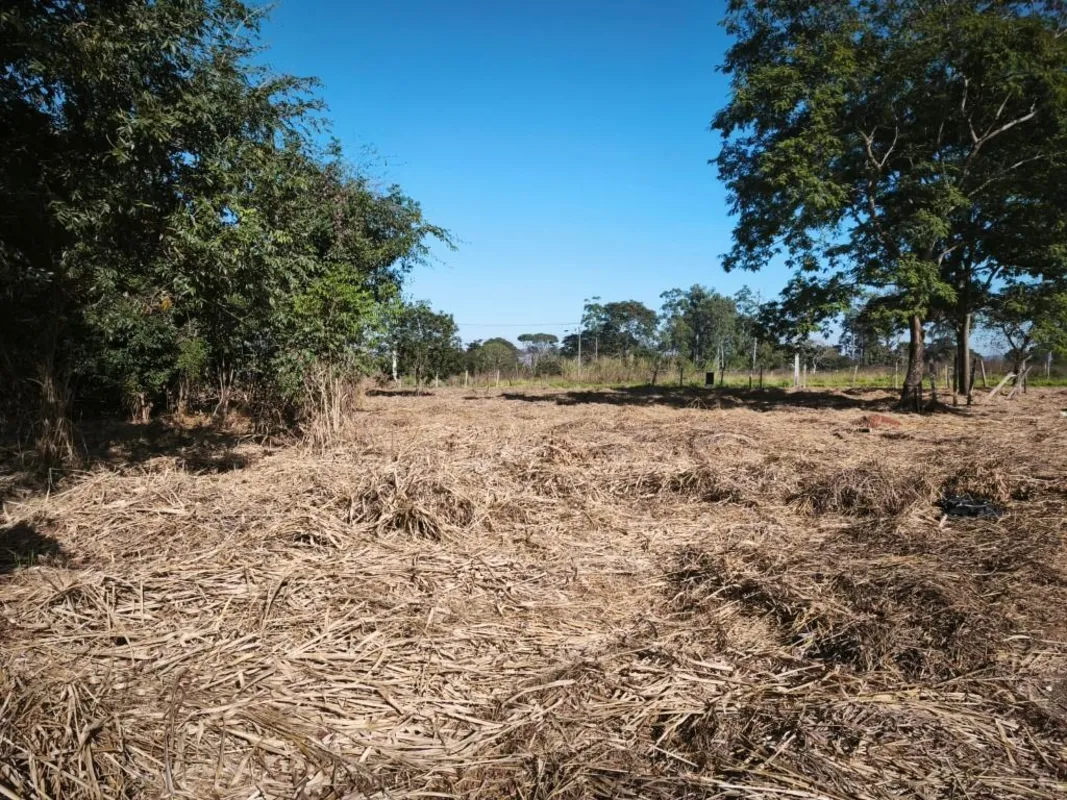 Apresentamos um excelente terreno disponÃ­vel no bairro SÃ­tios de Recreio MansÃ...