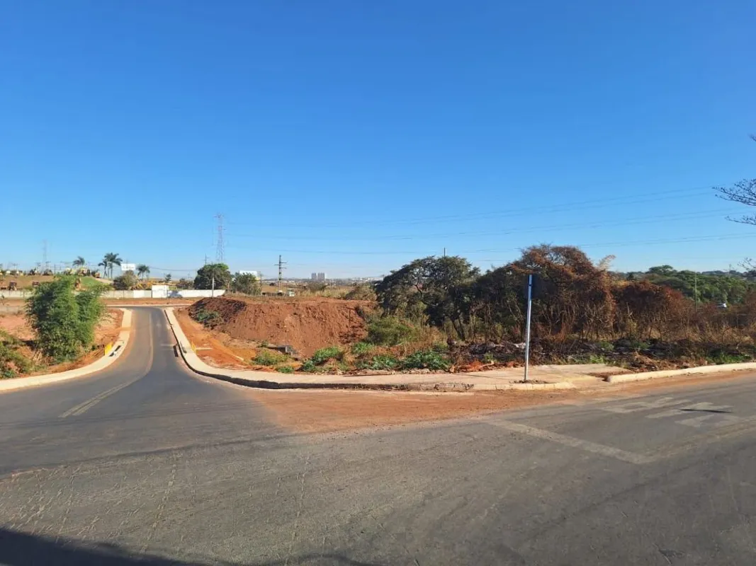 Excelente oportunidade de adquirir um amplo terreno localizado no Setor Pampulha...