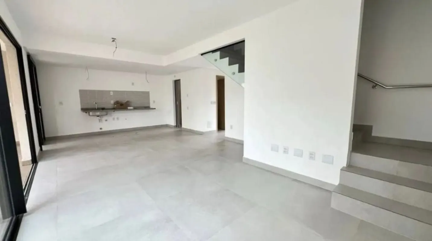 Sobrado de 181 mÂ² com 04 quartos Ã  venda, Jardins Marselha - Aparecida de GoiÃ...