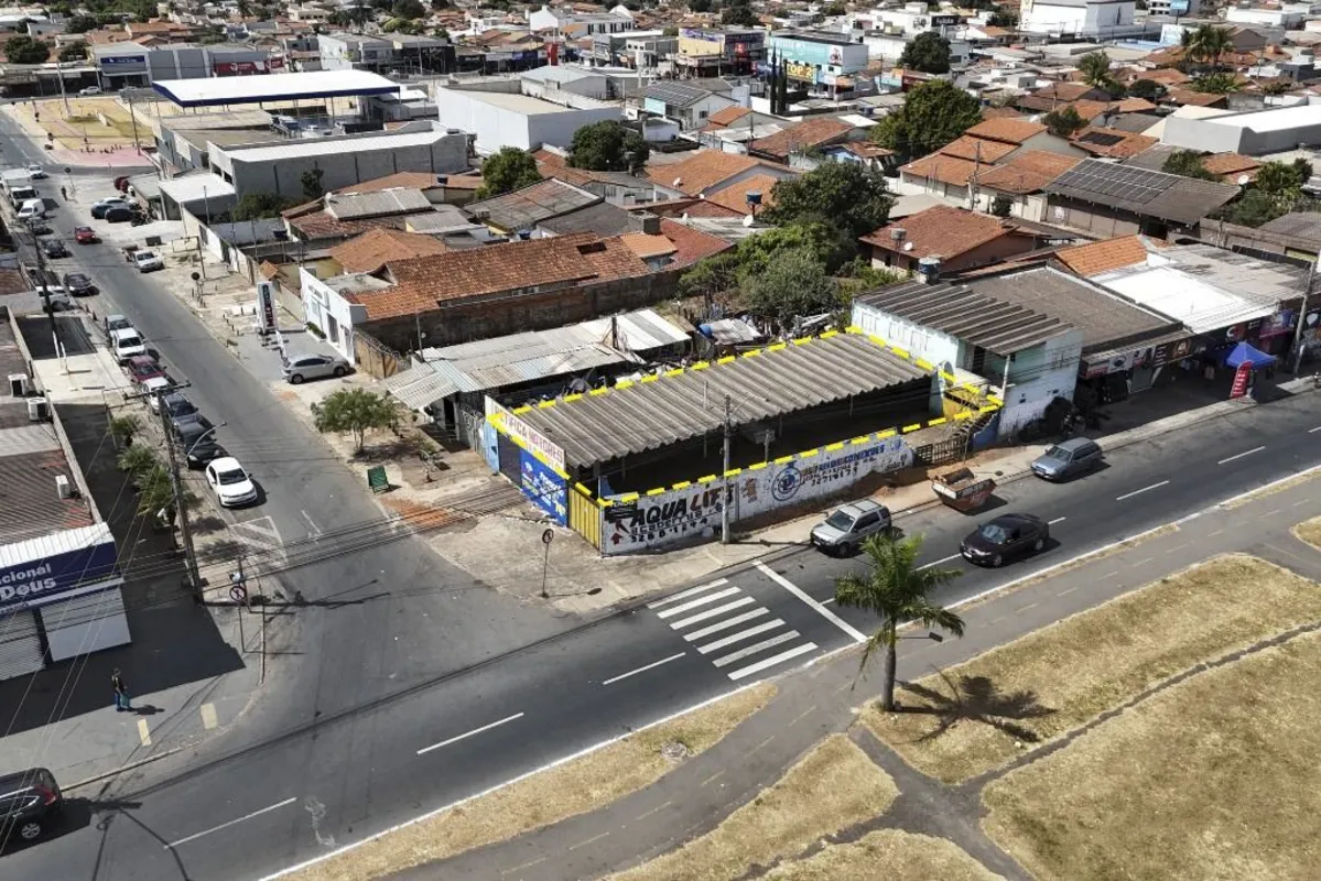 Excelente oportunidade no Setor Garavelo prÃ³ximo Ã  PraÃ§a da Avenida Tropical!...