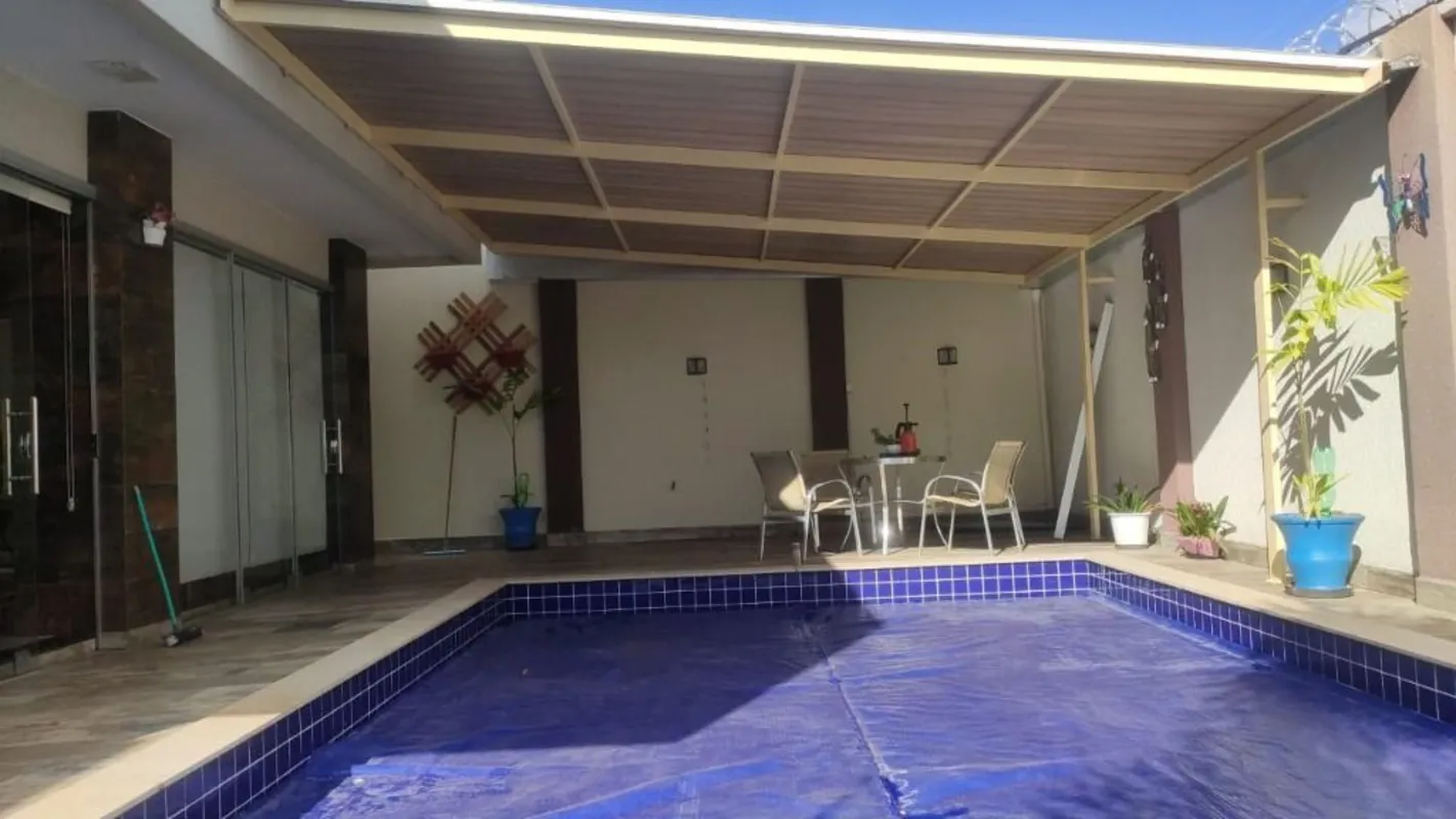 Apresentamos uma excelente casa no bairro Setor Cristina II ExpansÃ£o, em Trinda...